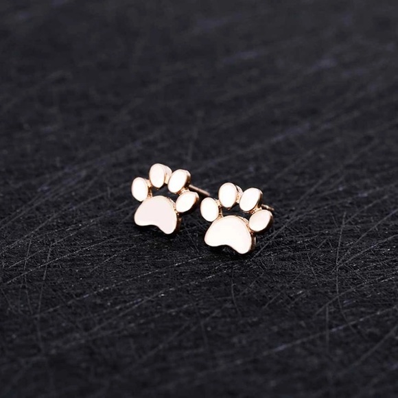 PAW Prints ♡ SILVER Stud Earrings - Picture 3 of 5